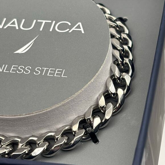 Nautica mens stainless steel Cuban link chain bracelet 8.5 in lobster clasp NIB - Picture 3 of 16